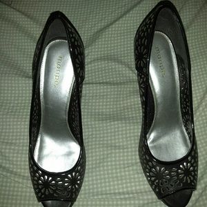 Black Peeptoe Pumps